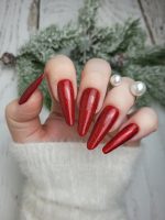 S266 - Santa's Coming lakier hybrydowy 8ml