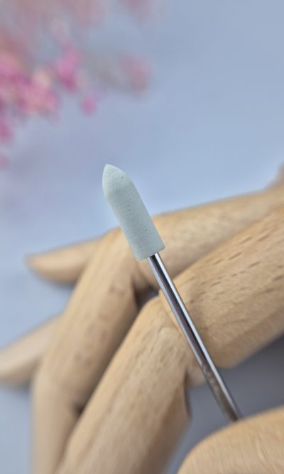 F226 - Gumka biała