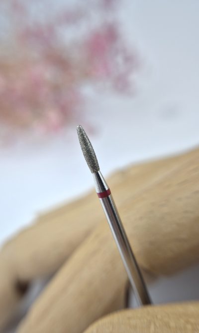 F121 - Płomień czerwony 018